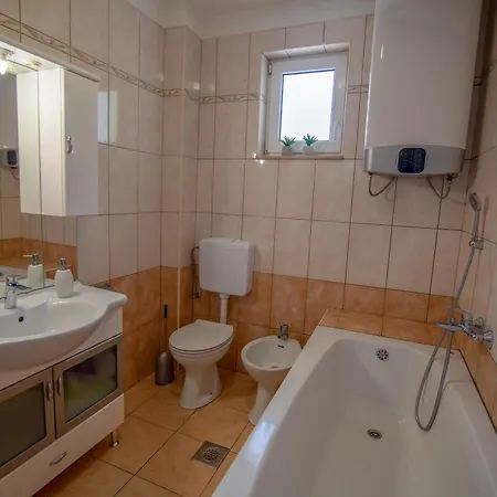 Elin - Private Pool & Peaceful Family Retreat Near Omis Villa Seoca