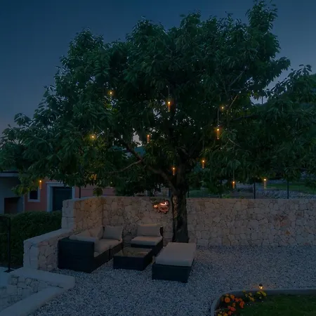 Elin - Private Pool & Peaceful Family Retreat Near Omis Villa Seoca