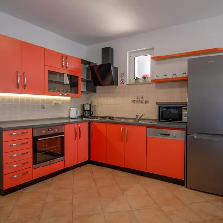Elin - Private Pool & Peaceful Family Retreat Near Omis * Seoca
